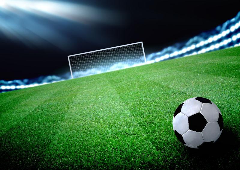 记者：萨拉赫不会随队出征国米，决定由高层和斯洛特共同作出