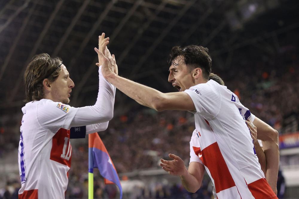 姆伯莫&阿马德：我们有一群优秀的球员，希望几年后英超夺冠